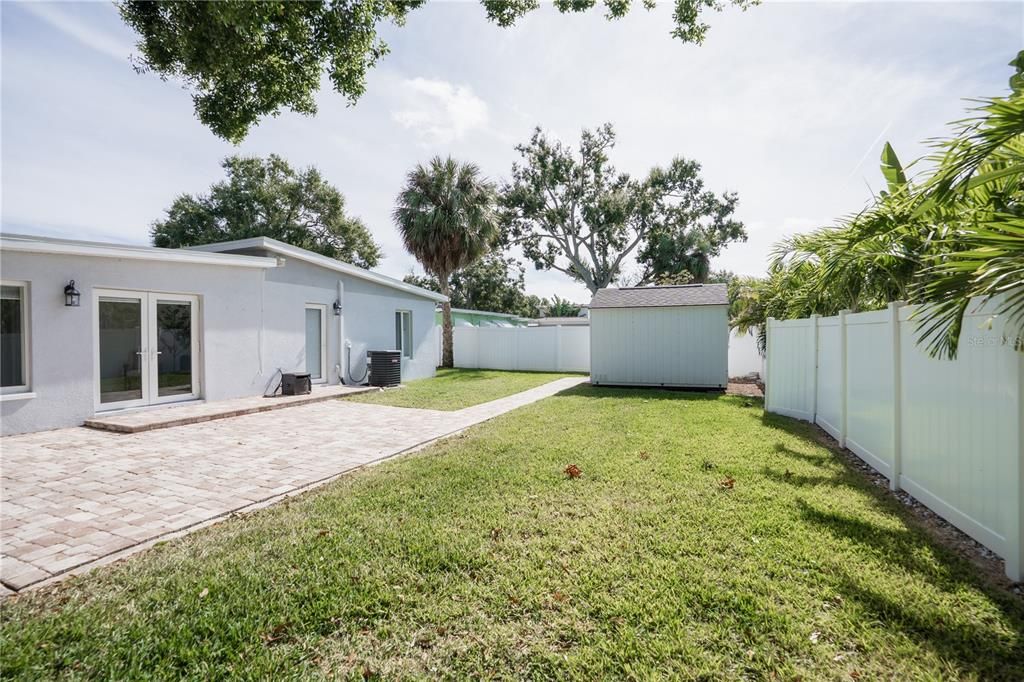 Activo con contrato: $564,999 (3 camas, 2 baños, 1693 Pies cuadrados)