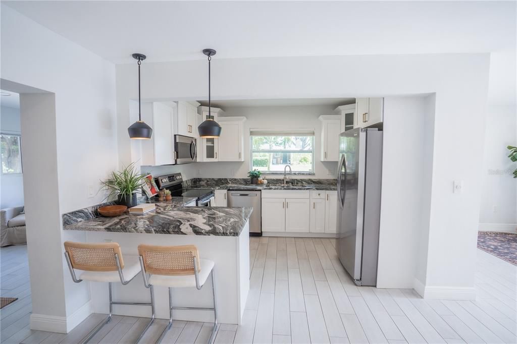 Activo con contrato: $564,999 (3 camas, 2 baños, 1693 Pies cuadrados)