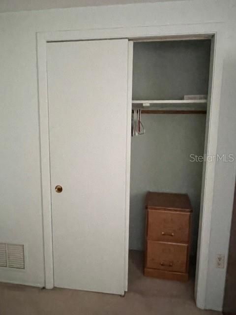 待售: $249,900 (2 贝兹, 2 浴室, 1271 平方英尺)