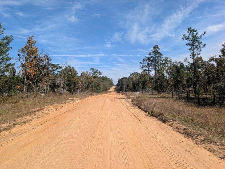 待售: $39,900 (2.60 acres)