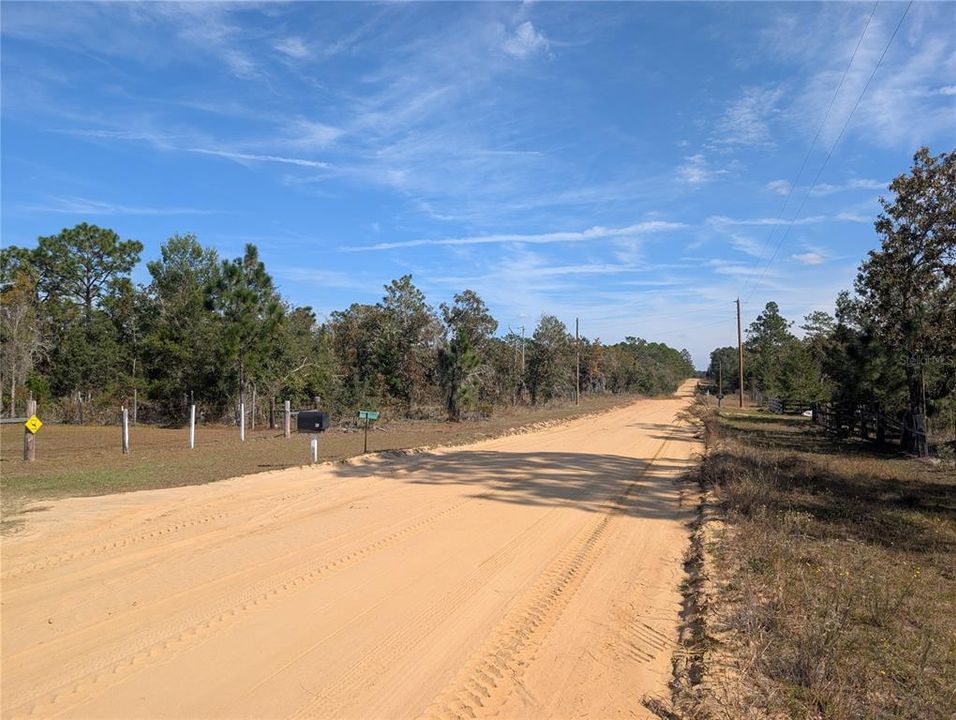 待售: $39,900 (2.60 acres)