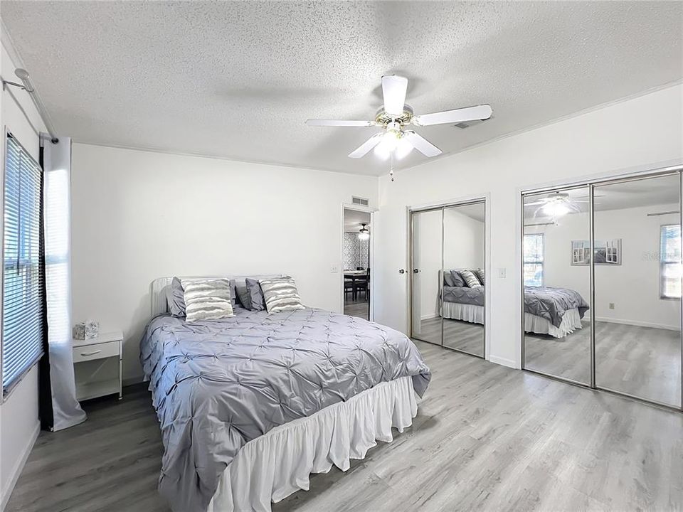 For Sale: $220,000 (3 beds, 2 baths, 1524 Square Feet)