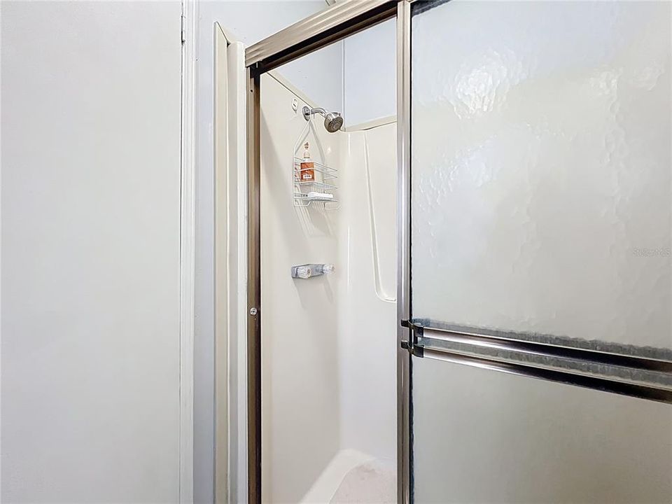 For Sale: $220,000 (3 beds, 2 baths, 1524 Square Feet)