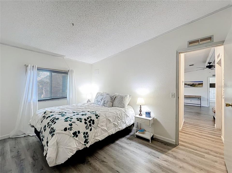 For Sale: $220,000 (3 beds, 2 baths, 1524 Square Feet)