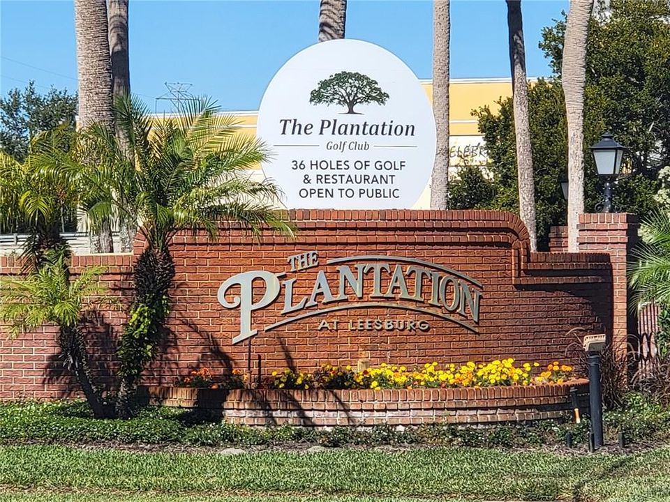 For Sale: $220,000 (3 beds, 2 baths, 1524 Square Feet)