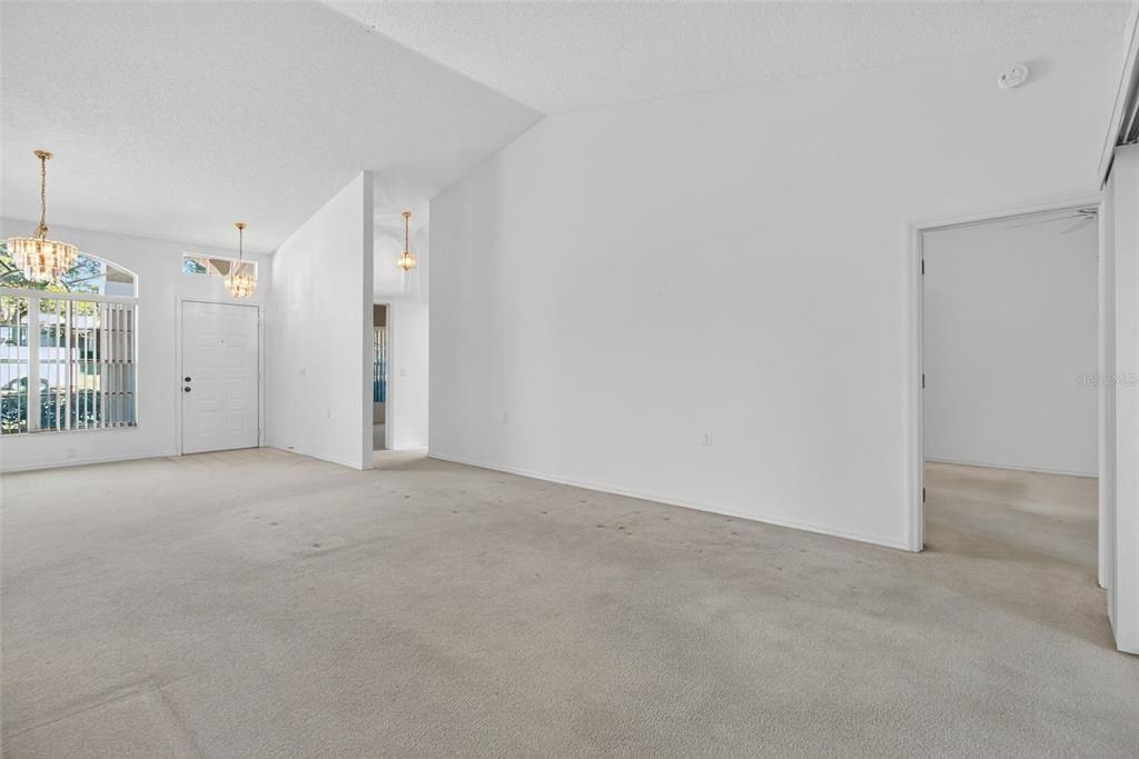 For Sale: $345,000 (2 beds, 2 baths, 1325 Square Feet)