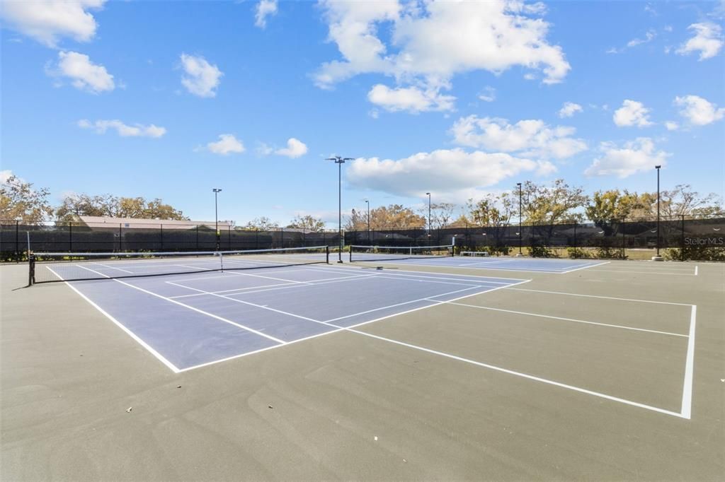 For Sale: $345,000 (2 beds, 2 baths, 1325 Square Feet)