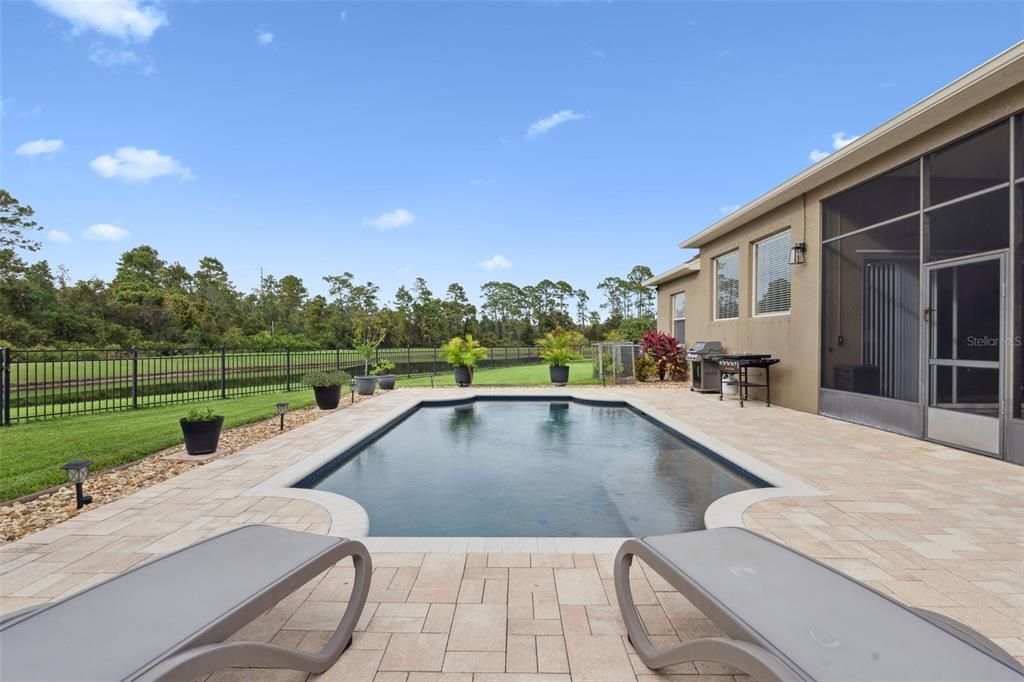 For Sale: $715,000 (4 beds, 3 baths, 2574 Square Feet)