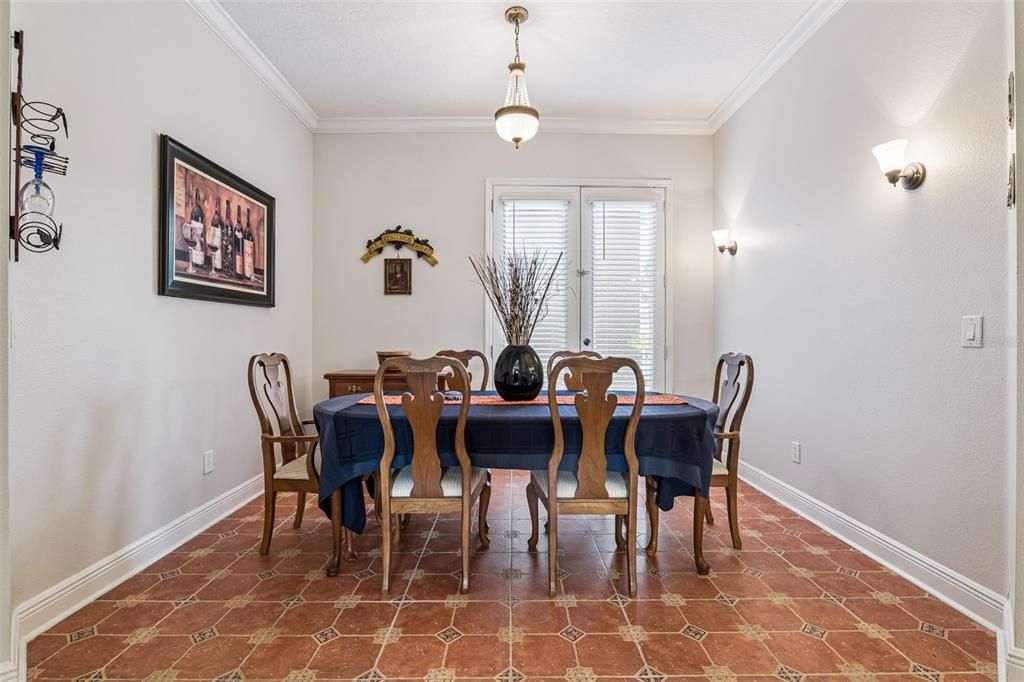 For Sale: $715,000 (4 beds, 3 baths, 2574 Square Feet)