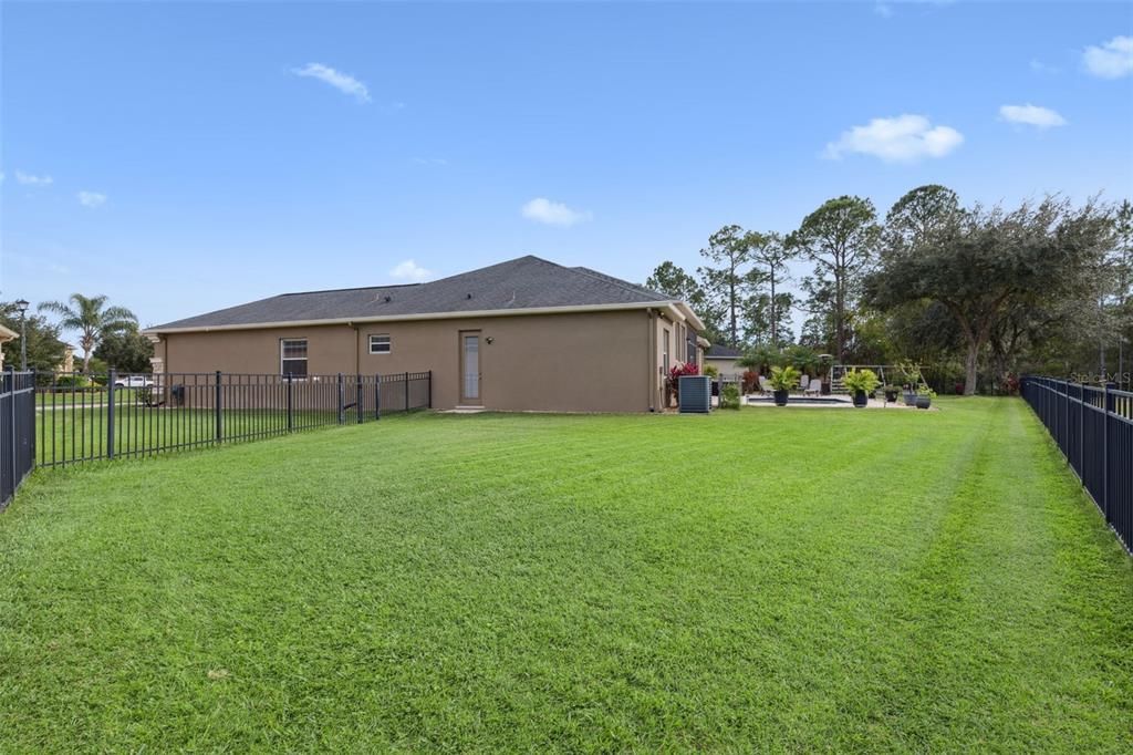 For Sale: $715,000 (4 beds, 3 baths, 2574 Square Feet)