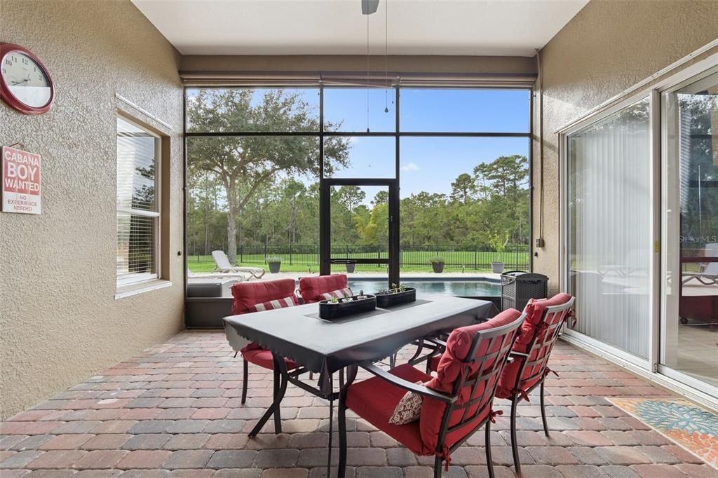 For Sale: $715,000 (4 beds, 3 baths, 2574 Square Feet)