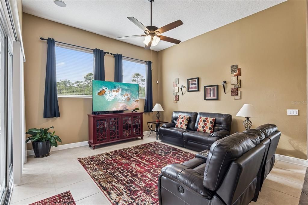 For Sale: $715,000 (4 beds, 3 baths, 2574 Square Feet)