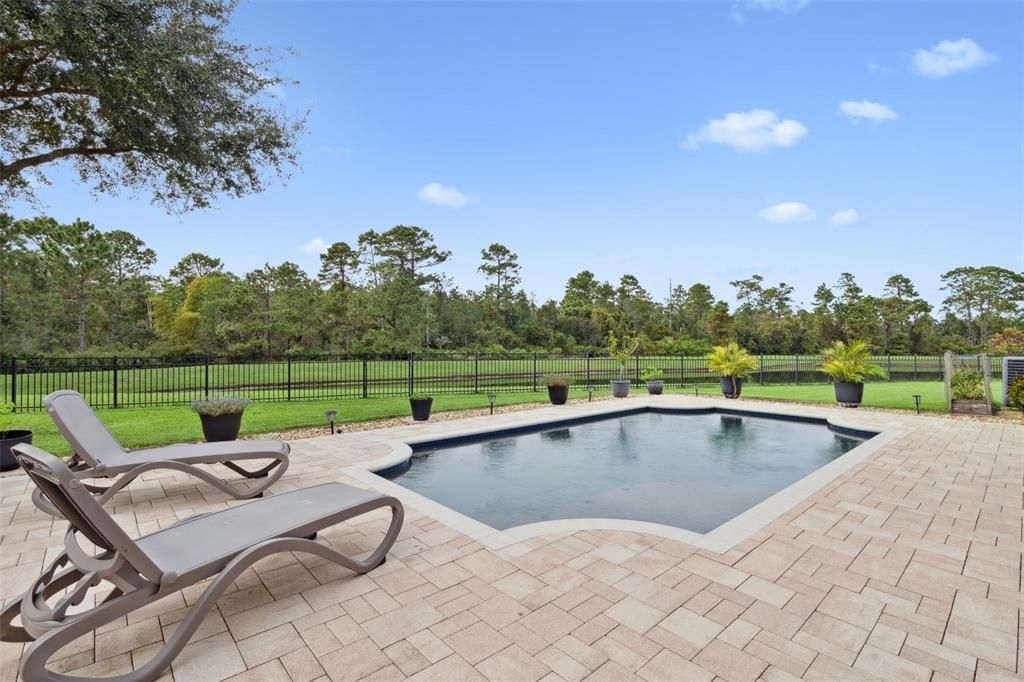 For Sale: $715,000 (4 beds, 3 baths, 2574 Square Feet)