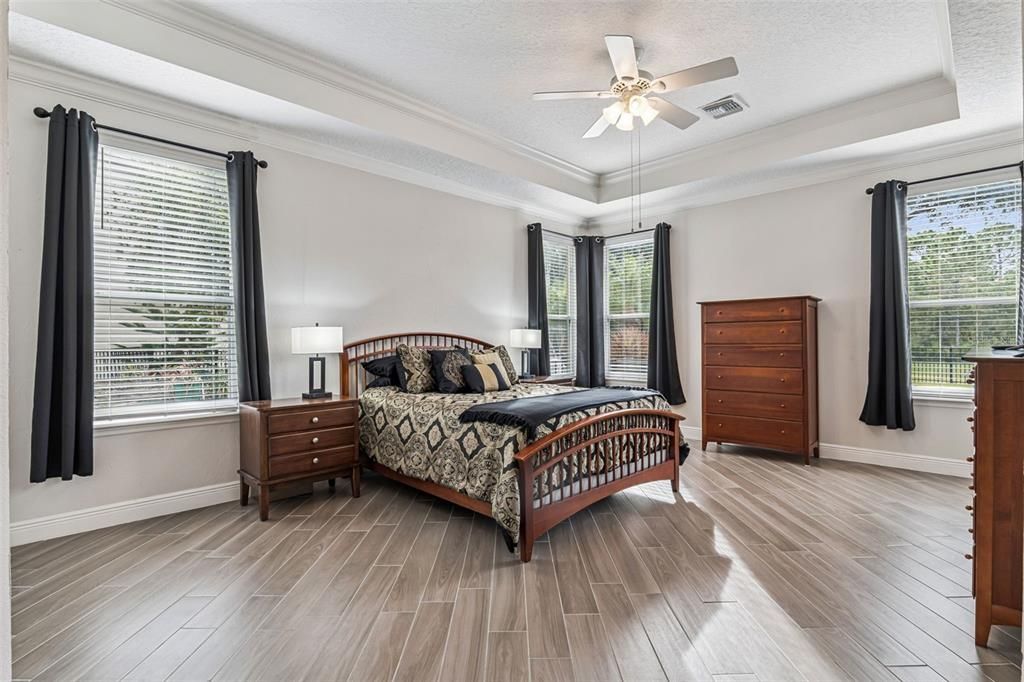 For Sale: $715,000 (4 beds, 3 baths, 2574 Square Feet)