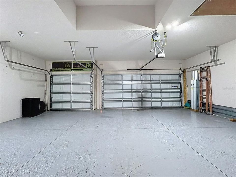 For Sale: $399,900 (3 beds, 2 baths, 2085 Square Feet)