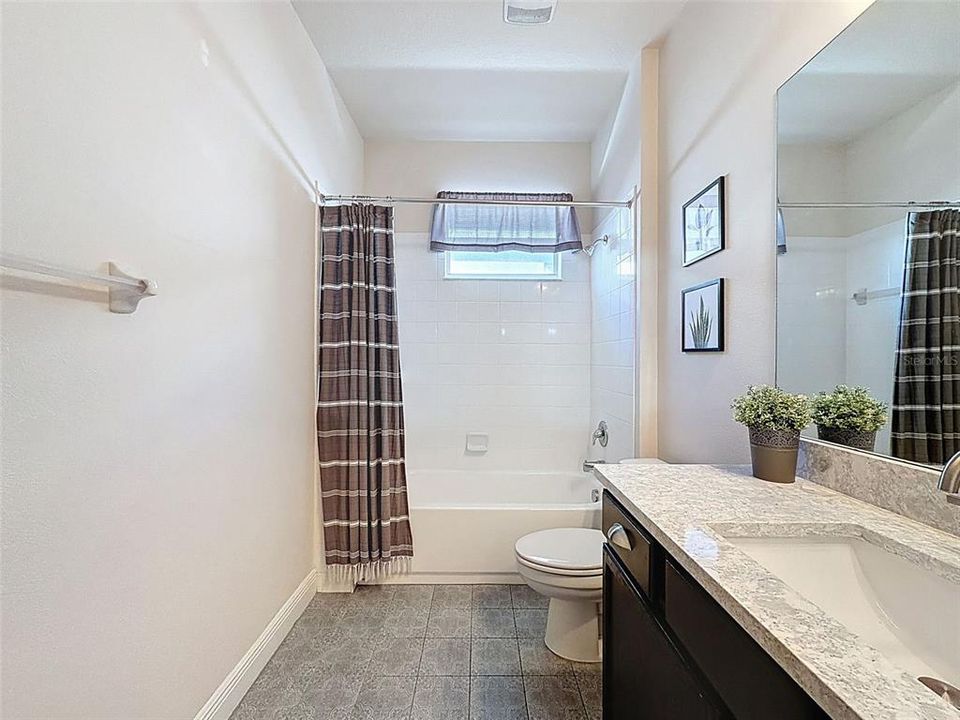 For Sale: $399,900 (3 beds, 2 baths, 2085 Square Feet)