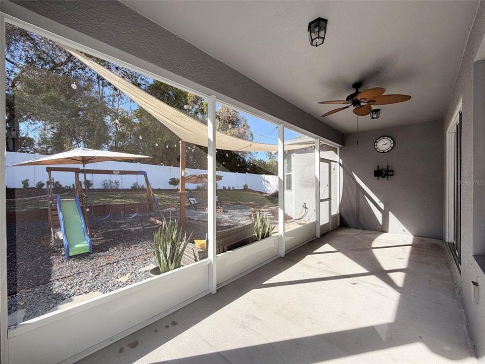 For Sale: $399,900 (3 beds, 2 baths, 2085 Square Feet)