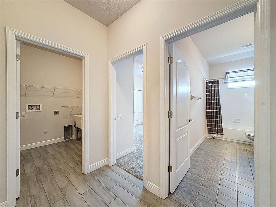 For Sale: $399,900 (3 beds, 2 baths, 2085 Square Feet)