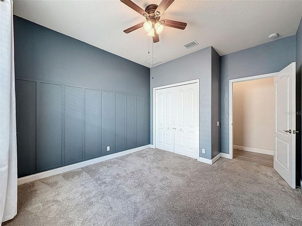 For Sale: $399,900 (3 beds, 2 baths, 2085 Square Feet)