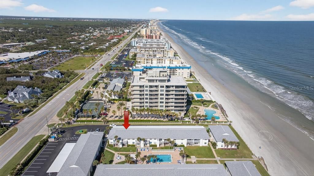 For Sale: $349,900 (1 beds, 1 baths, 636 Square Feet)