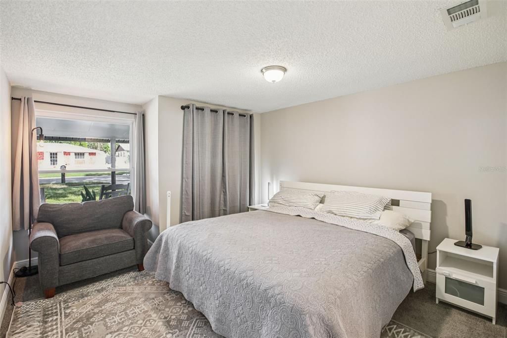 На продажу: $399,900 (4 спален, 2 ванн, 1495 Квадратных фут)