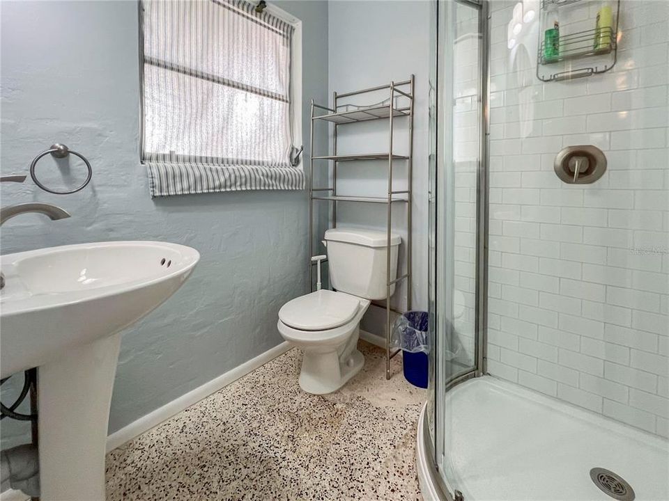 For Rent: $1,995 (2 beds, 2 baths, 1212 Square Feet)