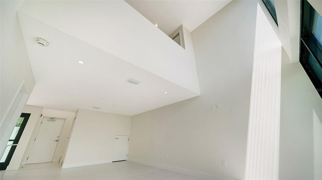 На продажу: $799,500 (2 спален, 2 ванн, 1006 Квадратных фут)