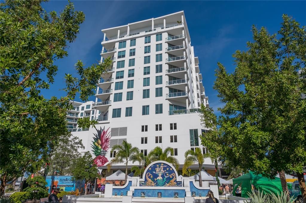 На продажу: $799,500 (2 спален, 2 ванн, 1006 Квадратных фут)