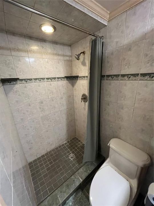 待售: $185,000 (2 贝兹, 2 浴室, 1532 平方英尺)