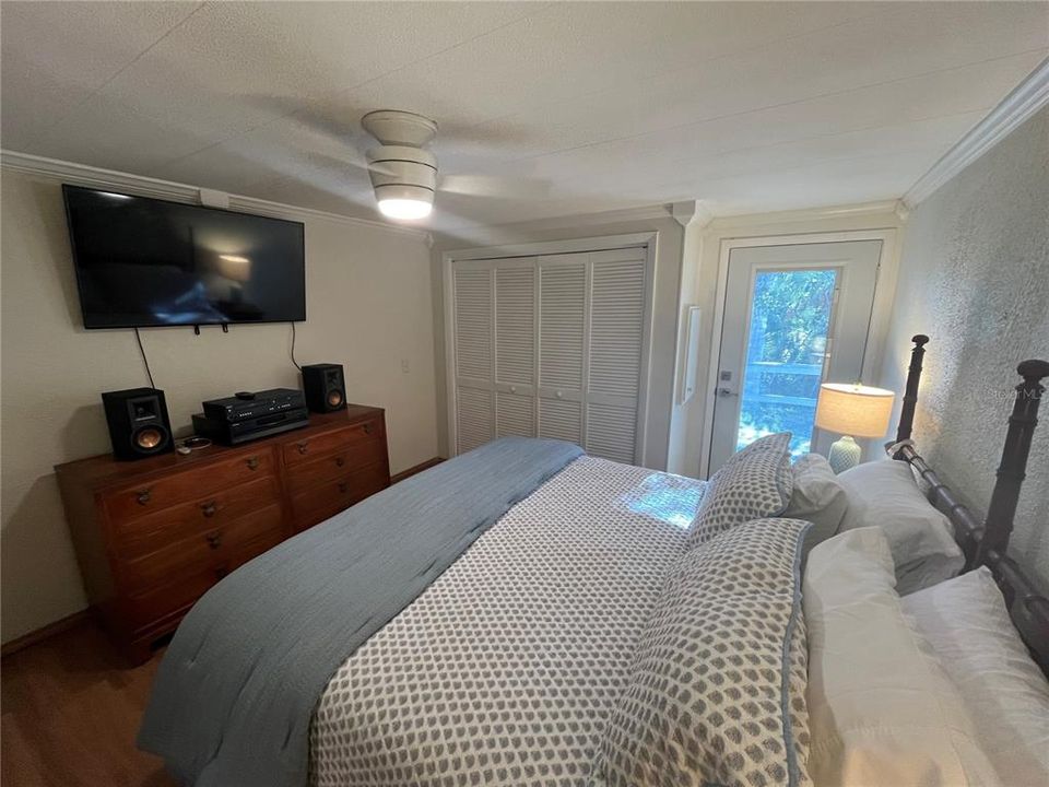 待售: $185,000 (2 贝兹, 2 浴室, 1532 平方英尺)