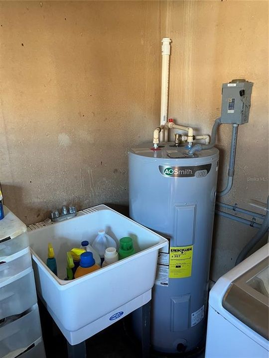 待售: $185,000 (2 贝兹, 2 浴室, 1532 平方英尺)