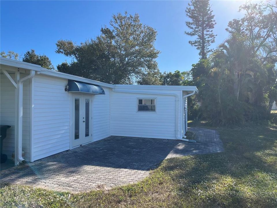 待售: $185,000 (2 贝兹, 2 浴室, 1532 平方英尺)