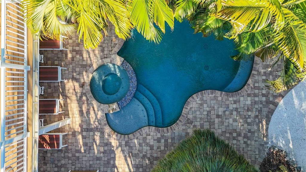 For Sale: $3,395,000 (4 beds, 3 baths, 2690 Square Feet)