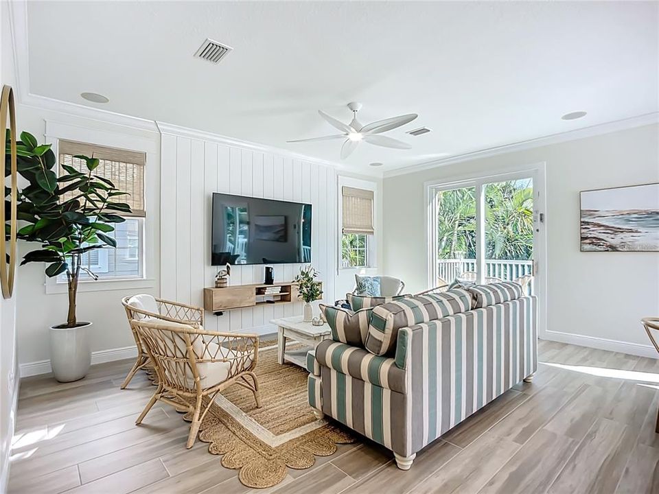 For Sale: $3,395,000 (4 beds, 3 baths, 2690 Square Feet)