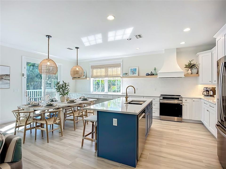 For Sale: $3,395,000 (4 beds, 3 baths, 2690 Square Feet)