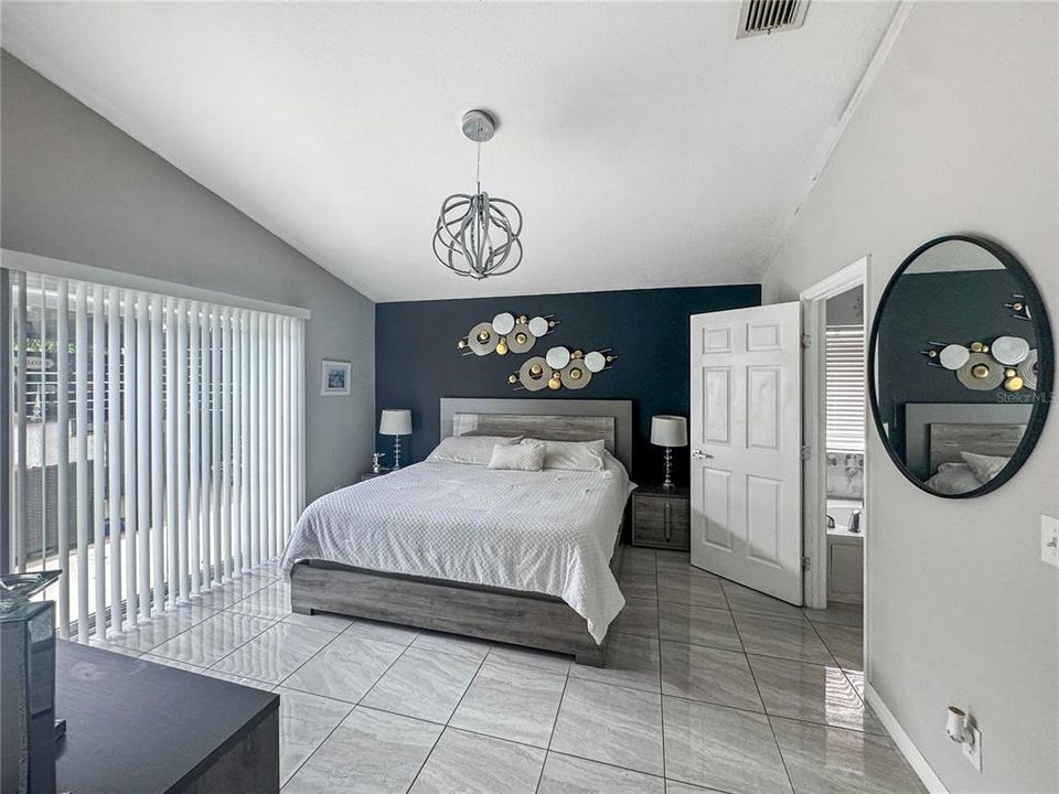 Active With Contract: $335,000 (3 beds, 2 baths, 1604 Square Feet)