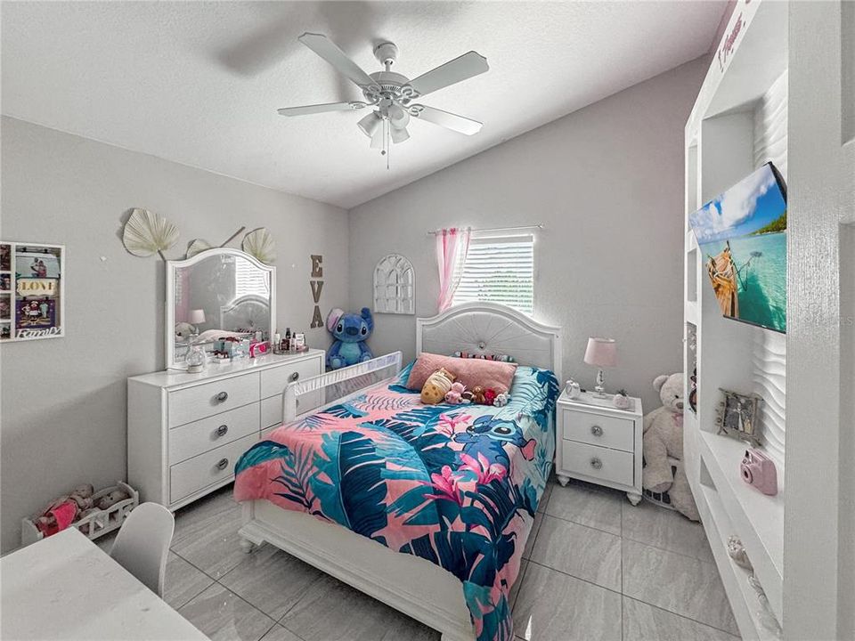 Active With Contract: $335,000 (3 beds, 2 baths, 1604 Square Feet)