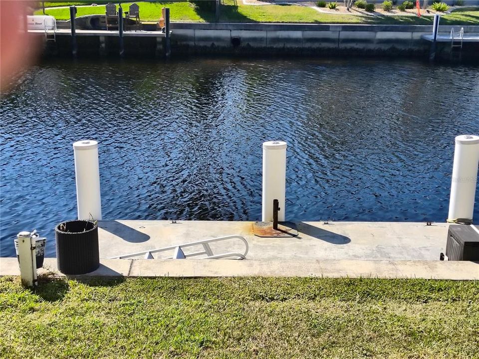 For Sale: $149,900 (2 beds, 1 baths, 839 Square Feet)