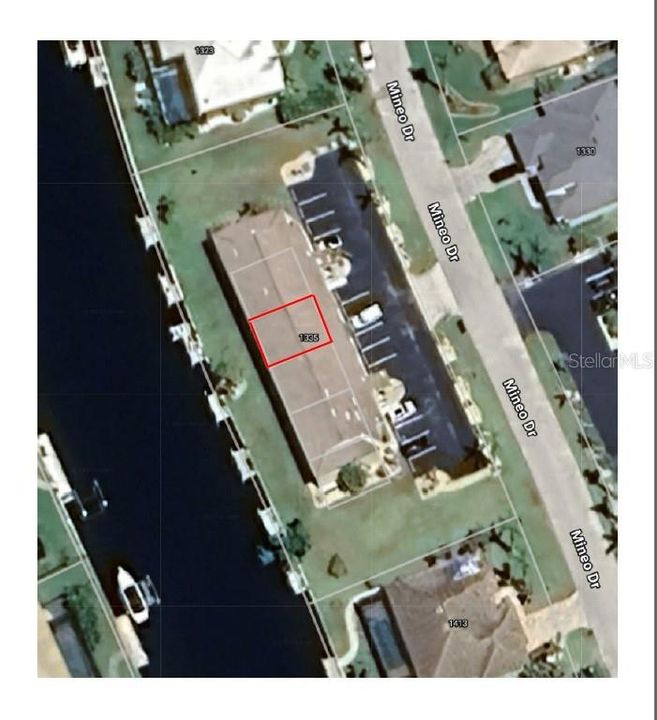 For Sale: $149,900 (2 beds, 1 baths, 839 Square Feet)