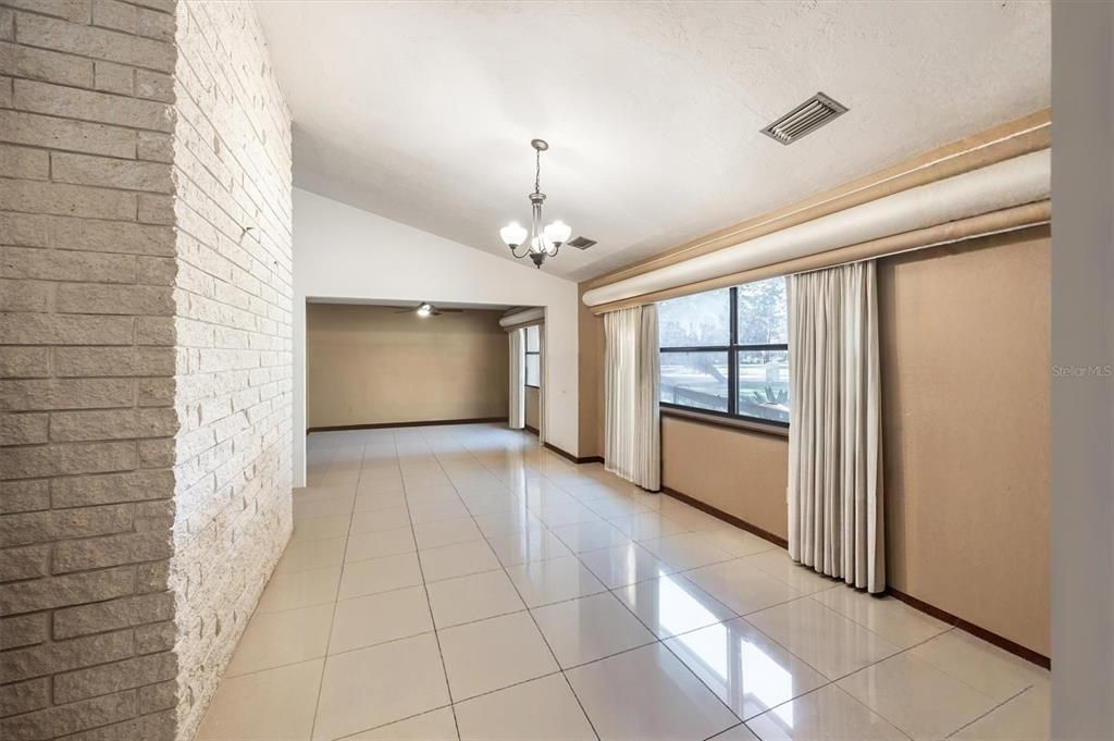 For Sale: $650,000 (4 beds, 2 baths, 2373 Square Feet)