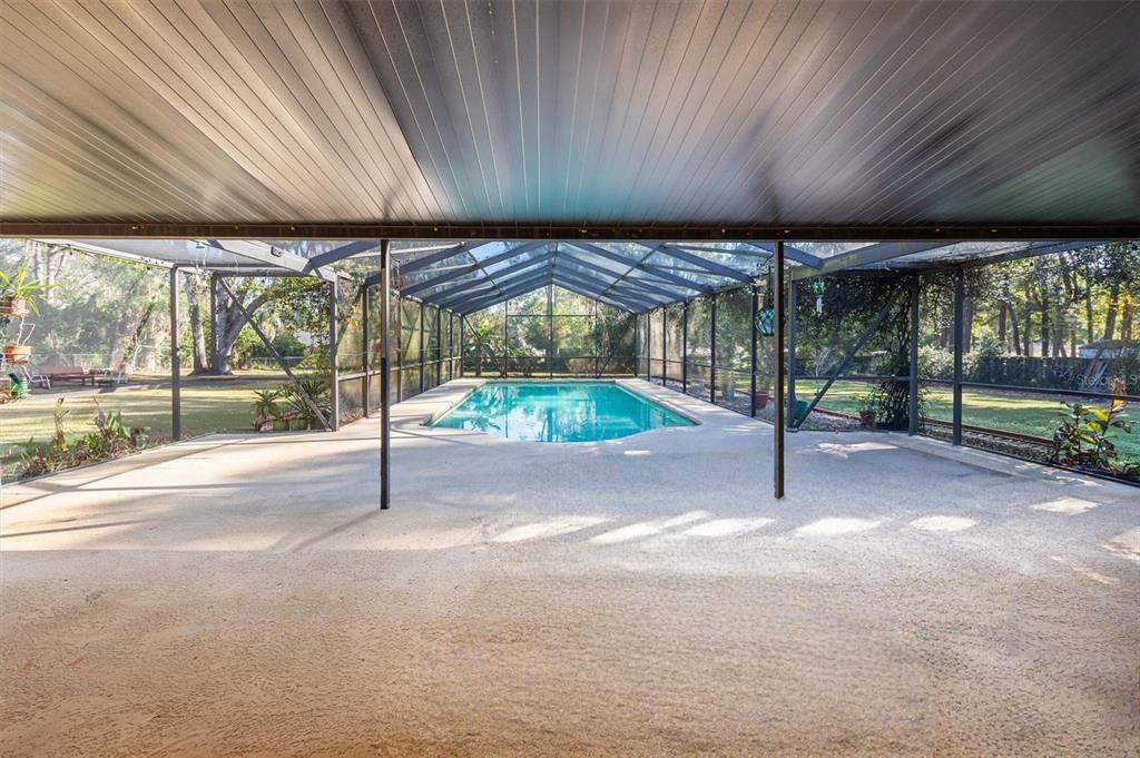 For Sale: $650,000 (4 beds, 2 baths, 2373 Square Feet)