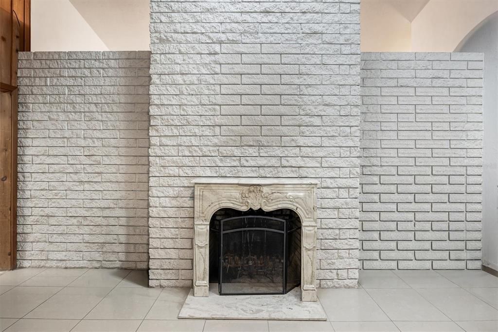 For Sale: $650,000 (4 beds, 2 baths, 2373 Square Feet)