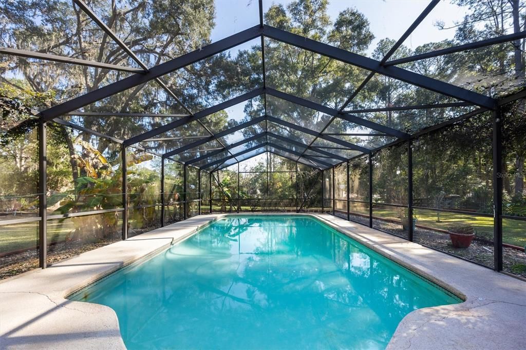 For Sale: $650,000 (4 beds, 2 baths, 2373 Square Feet)