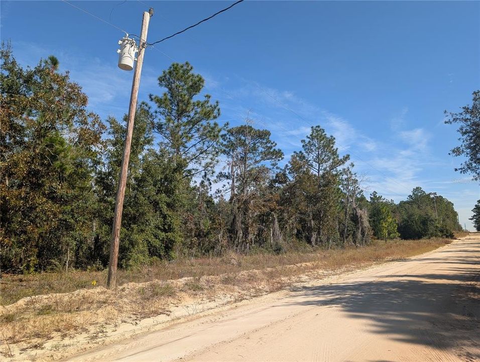 待售: $39,900 (2.35 acres)