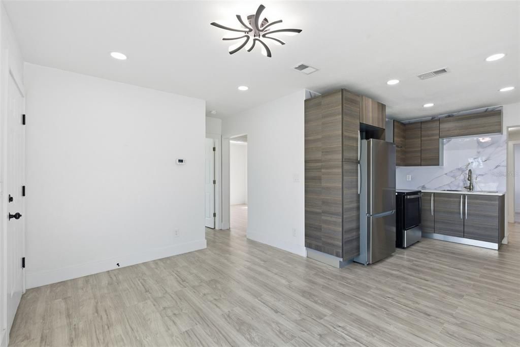 For Sale: $340,000 (3 beds, 2 baths, 1070 Square Feet)