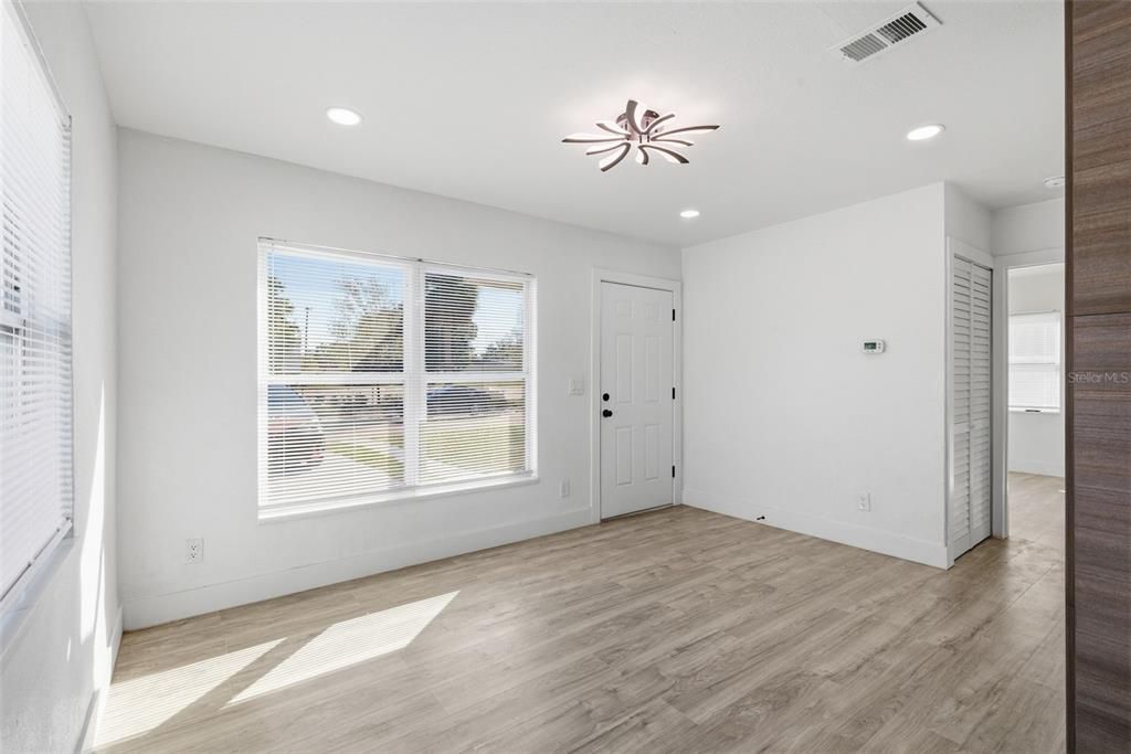 For Sale: $340,000 (3 beds, 2 baths, 1070 Square Feet)