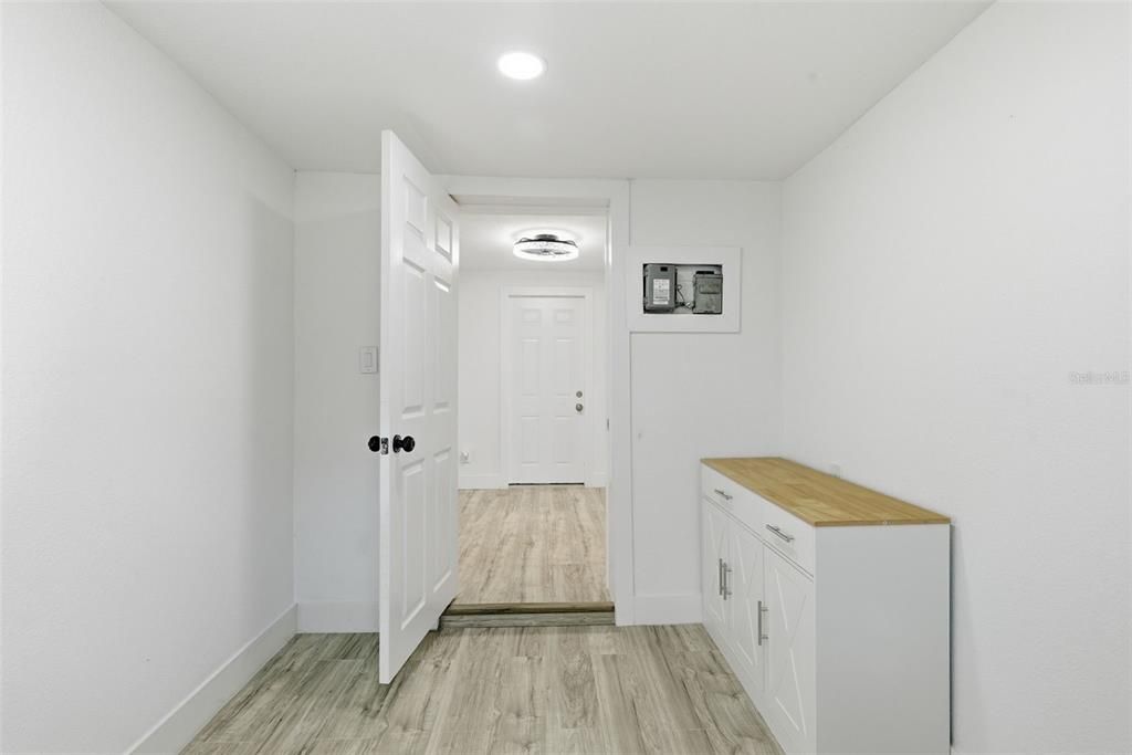 For Sale: $340,000 (3 beds, 2 baths, 1070 Square Feet)