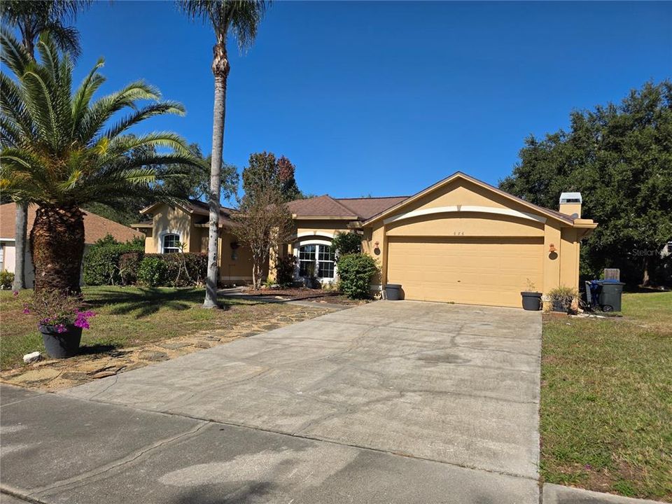 出租: $2,300 (5 贝兹, 2 浴室, 2010 平方英尺)