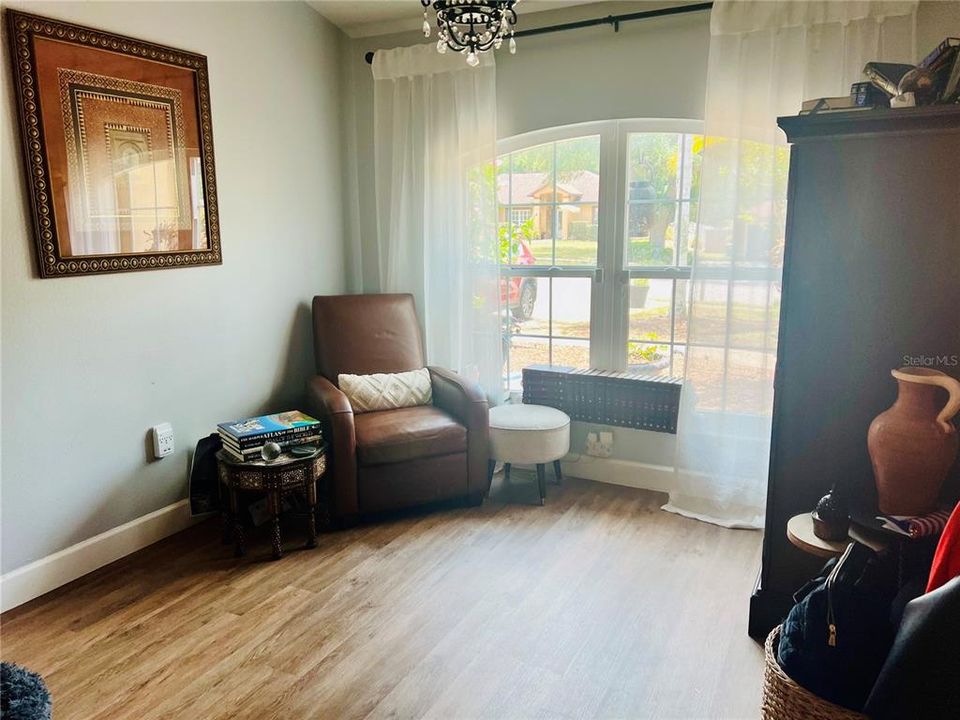 出租: $2,300 (5 贝兹, 2 浴室, 2010 平方英尺)