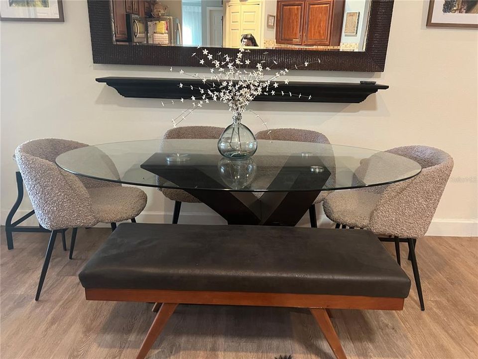 出租: $2,300 (5 贝兹, 2 浴室, 2010 平方英尺)